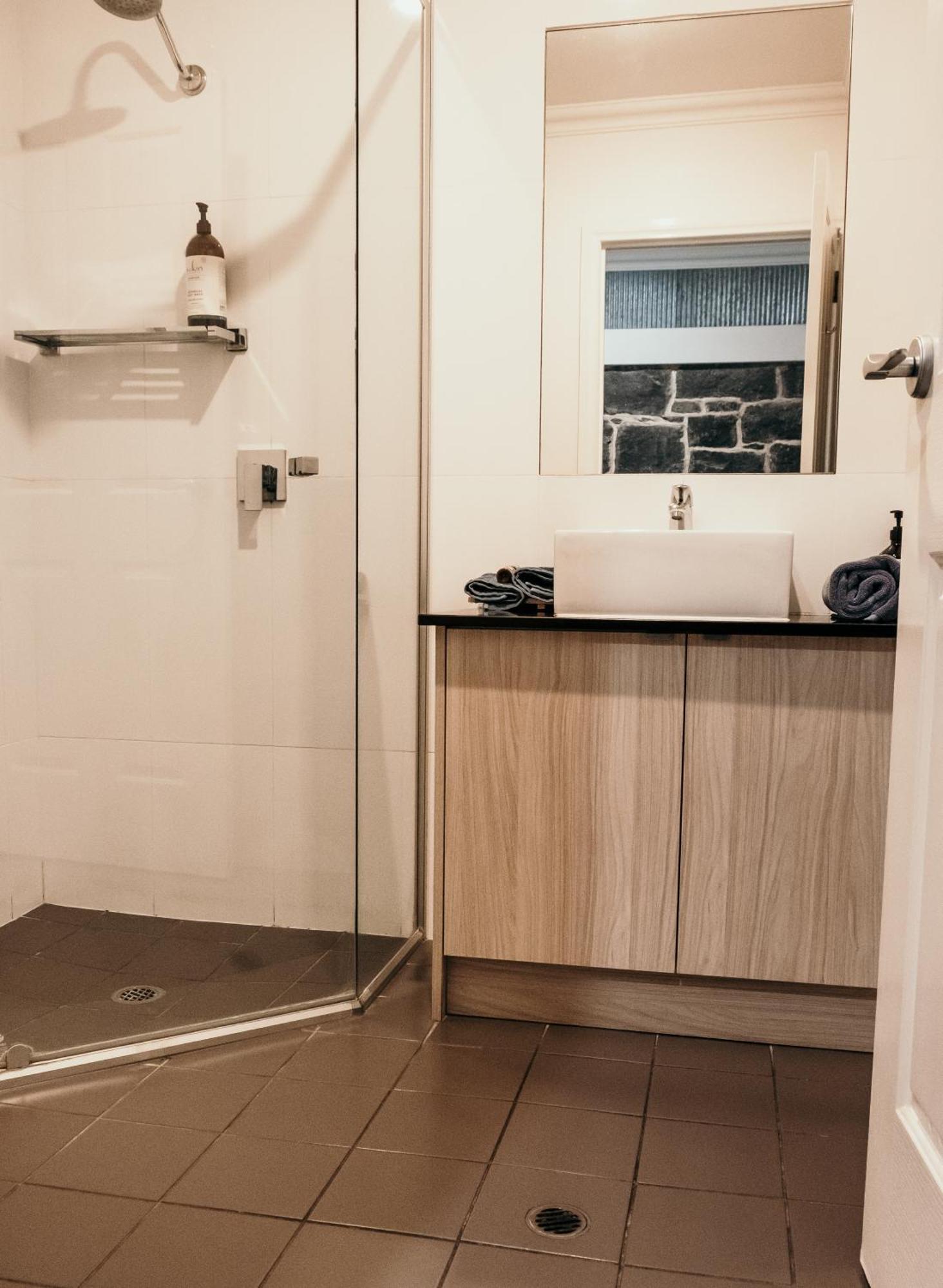 Port Boutique Accommodation Port Fairy Bagian luar foto