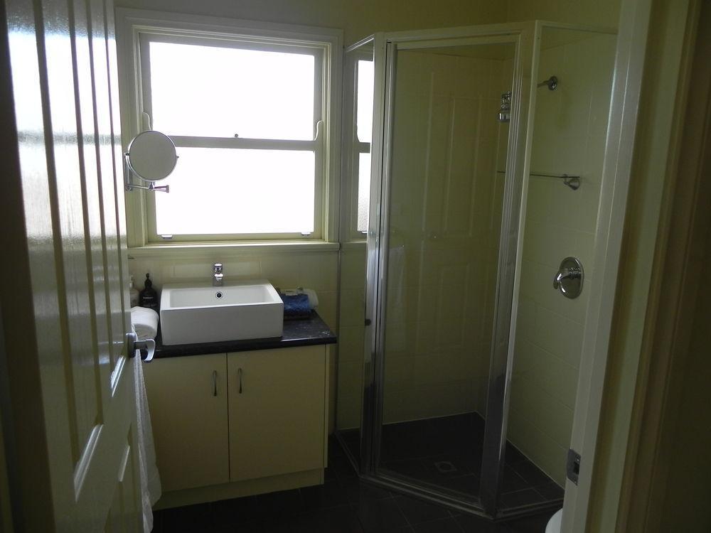 Port Boutique Accommodation Port Fairy Bagian luar foto