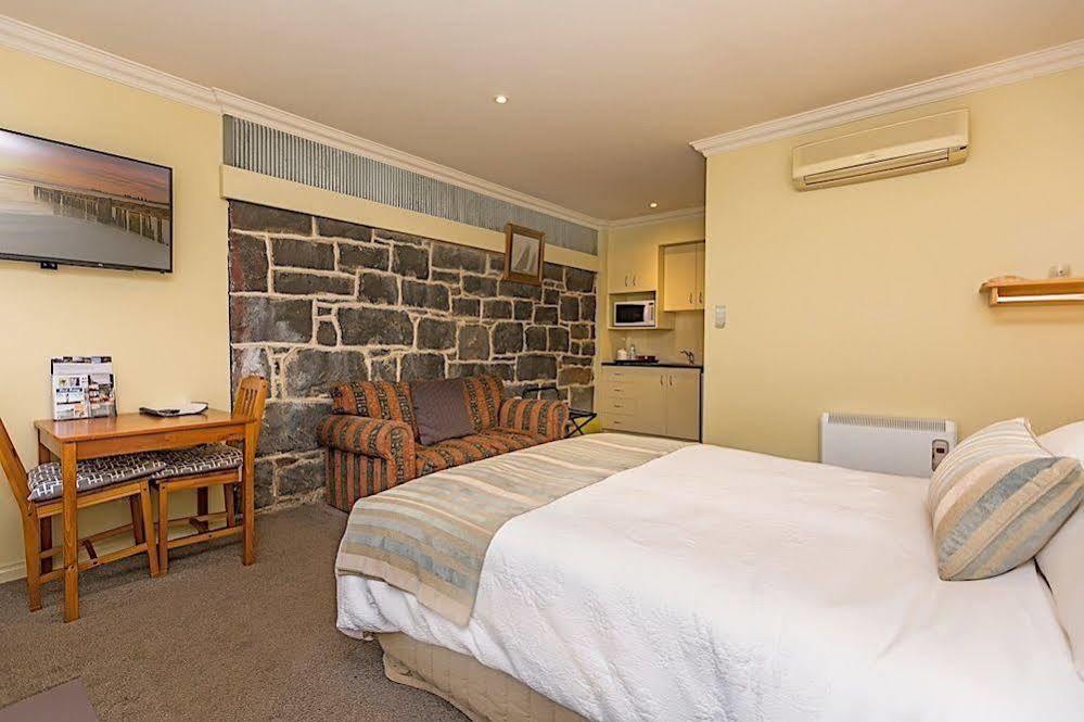 Port Boutique Accommodation Port Fairy Bagian luar foto