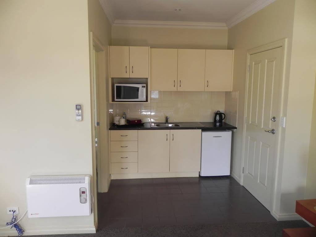 Port Boutique Accommodation Port Fairy Bagian luar foto