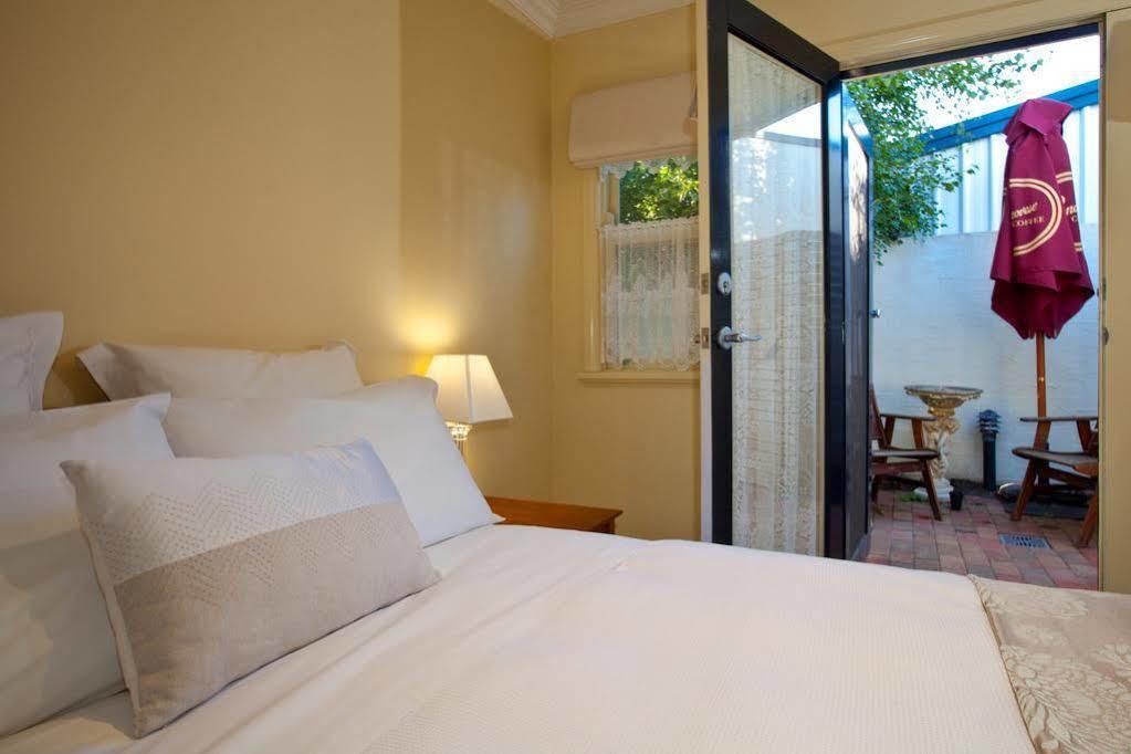 Port Boutique Accommodation Port Fairy Bagian luar foto